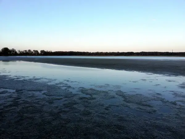 Gran Lago Parque Hermoso Terreno Deshabitado Paz Tranquilidad — Foto de Stock
