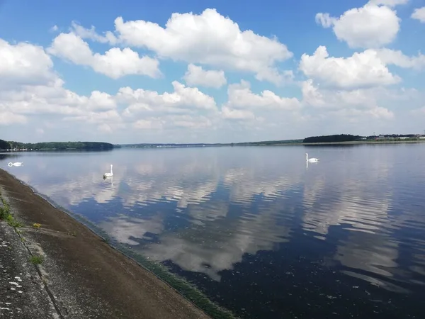 Поездка Озеро Расположенное Рядом Электростанцией Польша — стоковое фото