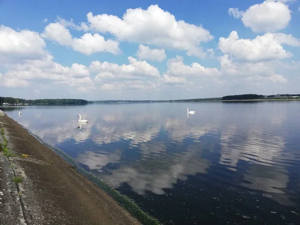 Uma Viagem Para Lago Localizado Perto Usina Polónia — Fotografia de Stock