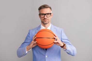 Spor ve iş başarısı. Kendine güvenen patron için faaliyet. Olgun iş adamı