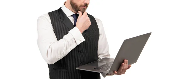 Uomo d'affari ritagliato lavoro online. successo commerciale. programmatore uomo uso pc. — Foto Stock