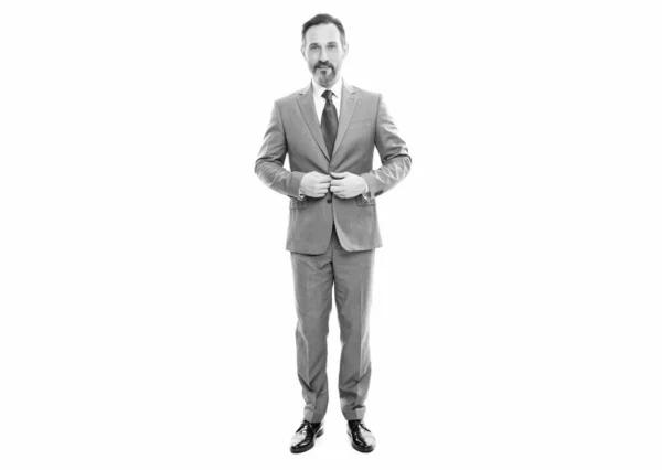 Leende grizzled chef i affärsmässiga kostym full längd isolerad på vit, affärsperson — Stockfoto