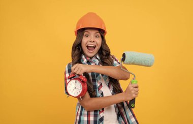 Dekorasyon zamanı. Çocuk eğitimi. Yenileme işi. Yenileme zamanı. Süre uzatıldı.