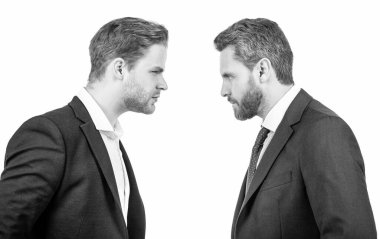 İş çatışmalarında birbirine bakan iki işadamı ve muhalefet