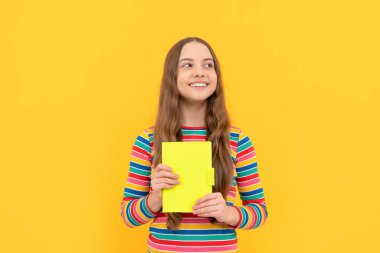 Daha fazla bilgi edinin. Mutlu çocuk kitabı. Okul eğitimi. Bilgi günü