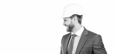 Daha iyi bir gelecek için daha fazla inşaat mühendisi. Mutlu mühendis yan yüzü. Profil portresi profesyonel adam