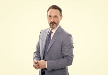 Hazır ol. Takım elbiseli başarılı bir adam. Girişimci ya da yönetici. erkek resmi moda.