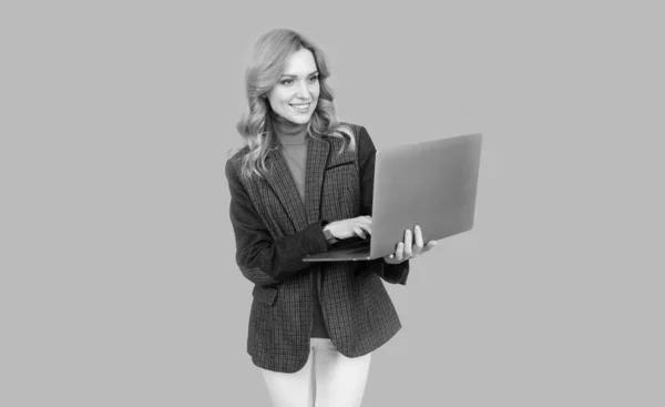 Woman journalist use laptop computer for writing online, technology — Stock Photo, Image