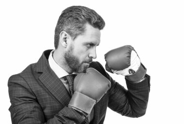 Konsantrasyon. Acımasız mücadele ve başarı. Kendine güvenen adam kurumsal savaşa hazır..