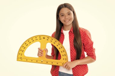 Cebir ve geometri. Çocuk matematik okuyor. Boyutunu ölçün. trigonometri sayfası.