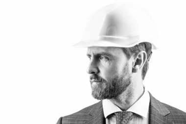 Her zaman kendini işine adamış. İnşaat işçisi beyazdan izole edilmiş. Hizmetçi kaskını tak.