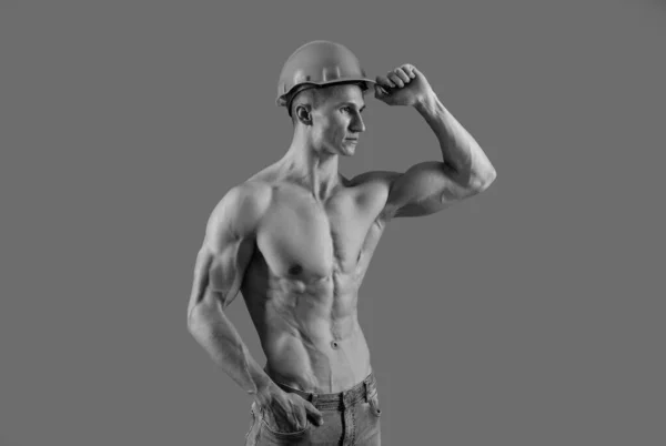 Shirtless Construction Man Fit Torso Wear Hard Hat Grey Background — Stock Photo, Image