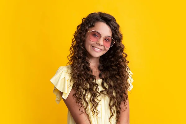 Petite Fille Ans Sur Fond Isolé Portrait Enfant Studio Les — Photo