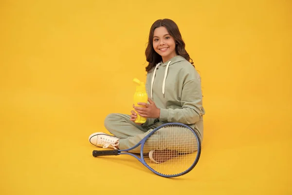 Menina Relaxar Após Treinamento Esportivo Dedicado Aptidão Jogador Ténis Badminton — Fotografia de Stock