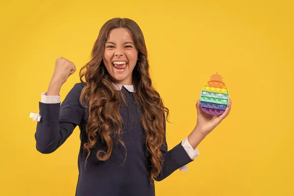 Gelukkig Kind Spelen Met Kleurrijke Popit Fidget Drukknop Antistress Siliconen — Stockfoto