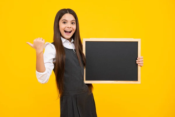 Adolescente Menina Criança Segurar Quadro Menina Escola Primária Segurando Quadro — Fotografia de Stock