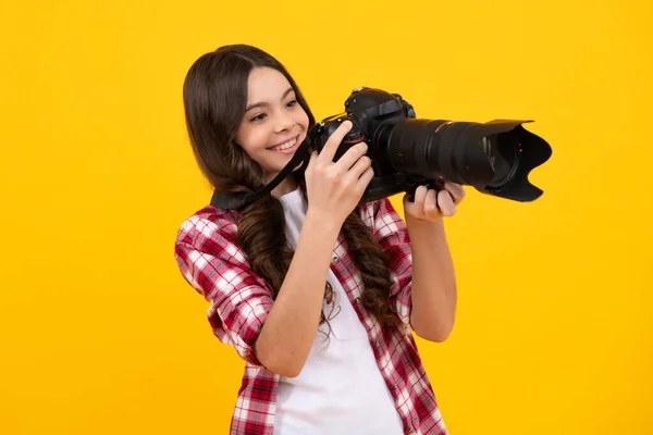 Tiener Meisje Fotograaf Met Een Dslr Camera Hij Gebruikt Digitale — Stockfoto