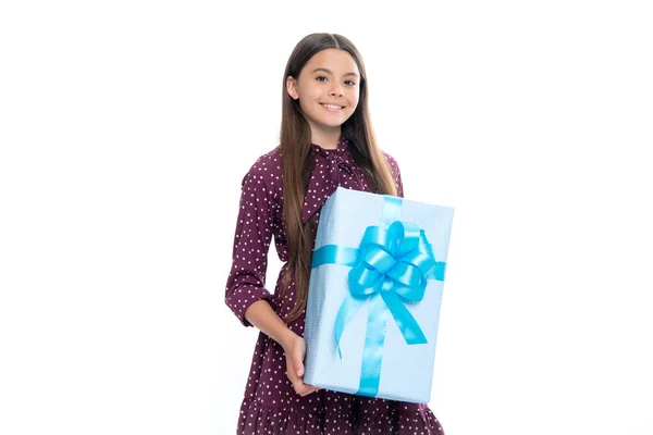 Portrait Une Adolescente Souriante Heureuse Enfant Adolescent Avec Boîte Cadeau — Photo