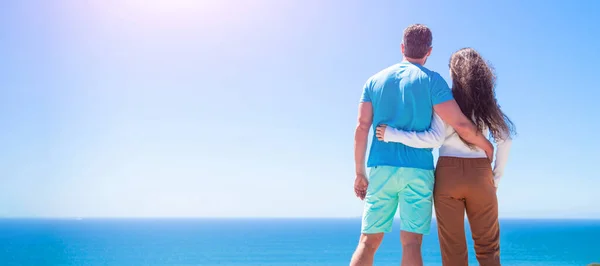 Banner Couple Love Embracing Sea Beach Couple Travel Vacation Lovers — Stock Photo, Image