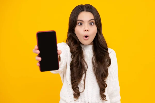 Teenager Child Girl Holding Smartphone Hipster Girl Cell Phone Surprised — Stockfoto