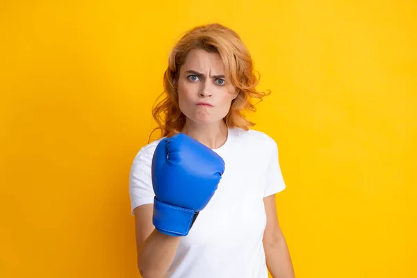 Angry Woman Boxing Gloves Isolated Yellow Background — Stockfoto