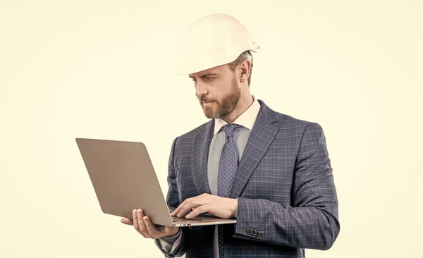 Confident Businessman Man Suit Safety Helmet Wotking Laptop Online Isolated — Stock Photo, Image