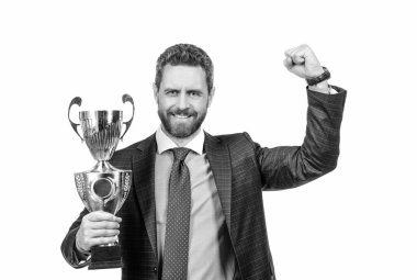 Ödül kutlamak için yaratıldı. Mutlu yönetmen altın kupayı tutar. İş başarısı ödülü. Başarıyı kutluyoruz. Ödül ve prestij. Ödül var..