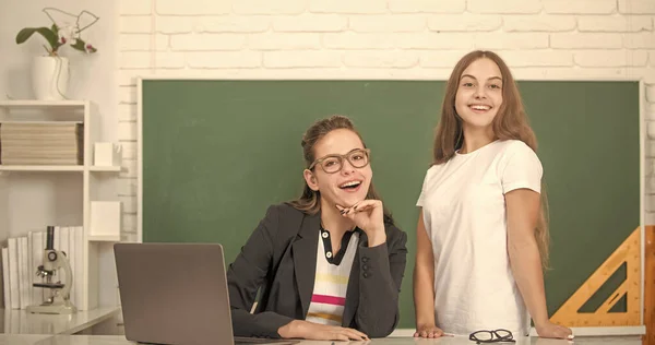 Back School Childhood Education Online Happy Pupil Smiling Tutor Laptop — Stockfoto