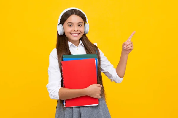 Schoolgirl Copy Book Posing Isolated Background Literature Lesson Grammar School — Φωτογραφία Αρχείου