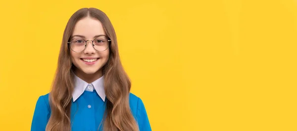 Child Development Learning Girl Child Eyeglasses Yellow Background Child Face — Fotografia de Stock
