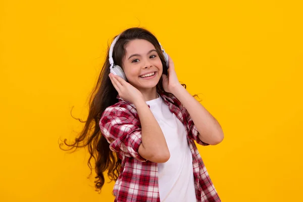 Teen Girl Headphones Listen Music Wireless Headset Device Accessory Child — Photo