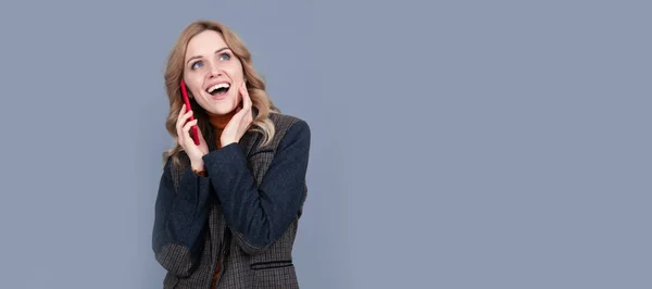 Happy Business Woman Checkered English Jacket Speak Phone Communication Woman — Foto Stock