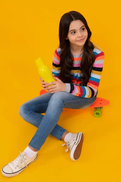 Child Teen Water Bottle Isolated Studio Background Water Bottle Healthy — 图库照片