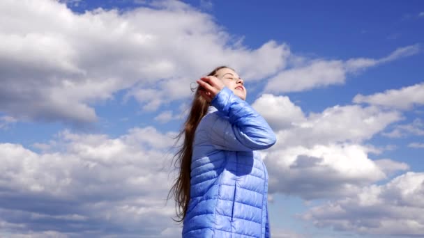 Happy Child Autumn Jacket Enjoy Sun Beautiful Hair Sky Background — Video