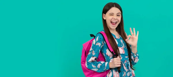 Happy Child Carry Backpack Going School Winking Show Gesture Back — ストック写真