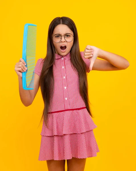 Unhappy Upset Teenager Girl Teenage Girl Brush Combing Hair Girl — Stockfoto