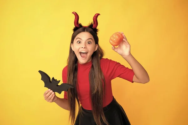 Amazed Kid Pumpkin Bat Wearing Devil Horns Yellow Background Happy — Foto de Stock