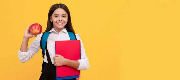 Gelukkige Jongen Gaat Terug Naar School Met Appel Boeken Gele — Stockfoto