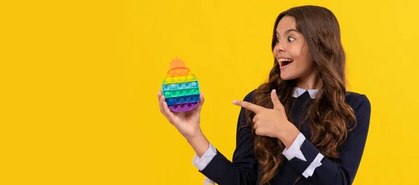 Niño Feliz Señalando Dedo Pop Silicona Juego Nerviosismo Sensorial Estrés — Foto de Stock