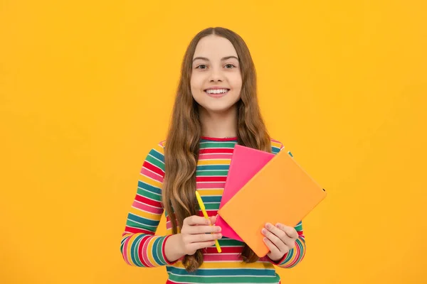 Volta Escola Estudante Adolescente Com Livro Pronto Para Aprender Escola — Fotografia de Stock