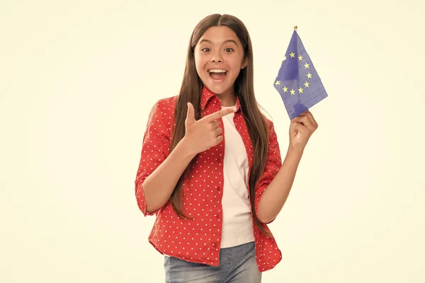 Ευτυχισμένη Έφηβη Που Δείχνει Δάχτυλο Σημαία Της Ευρωπαϊκής Ένωσης Πρόεδρος — Φωτογραφία Αρχείου