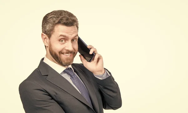 Hombre Feliz Jefe Hablar Teléfono Móvil Aislado Espacio Copia Blanca —  Fotos de Stock