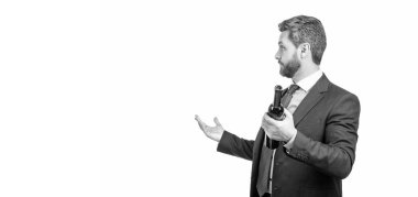 İşte sarhoş olmak. Sarhoş adamın elinde şarap şişesi var. Aşırı içki içmekten. Alkol içiyorum. İçki problemi. Sarhoşluk ve akşamdan kalma. İş yerinde alkolizm, kopyalama alanı.