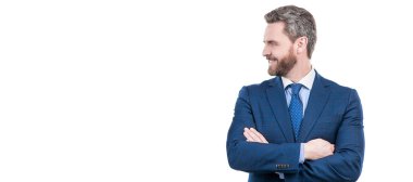 Güven en iyi ekiptir. Resmi takım elbiseli kendine güvenen bir adam. Güven kavramı. İnsan yüzü portresi, fotokopi alanı olan pankart. Takım elbiseli bir iş adamı, izole stüdyo geçmişi var.