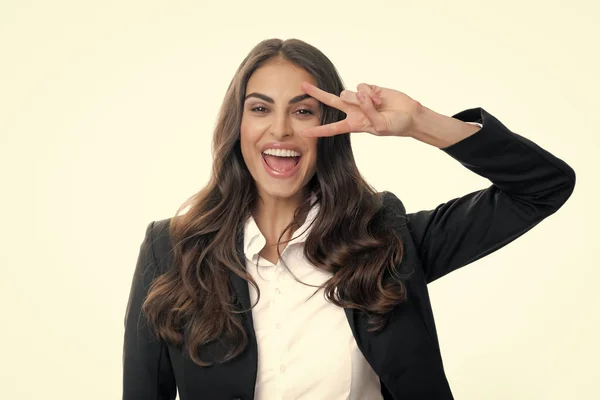 Mujer Negocios Con Signo Victoria Feliz Positivo Divertida Empresaria Mostrar — Foto de Stock