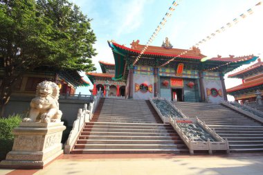 Chinese temples, tourist attractions in Nonthaburi