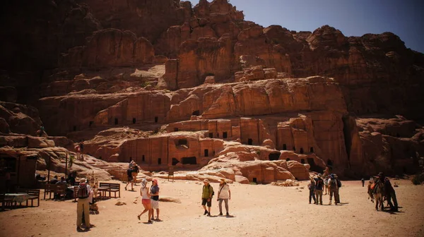 Petra Jordan February 2017 Туристи Які Відвідують Стародавнє Місто Розкоші — стокове фото