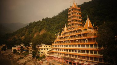 Dağlardaki güzel mimari