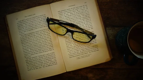 Book Glasses Reading Books Wooden Table — Stock Photo, Image