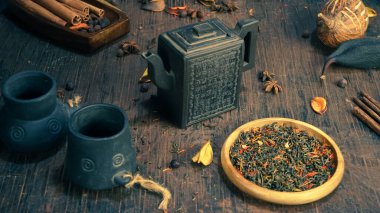 Çin çay seremonisi antik Çin çaydanlığı geleneksel geleneksel tarzında.